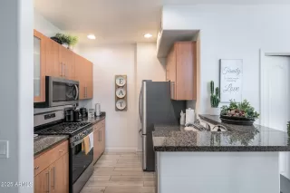 Photo #2: 6915026 Listing 