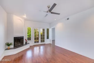 Photo #2: 6915047 Listing 