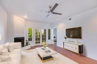 Photo #3: 6915047 Listing 