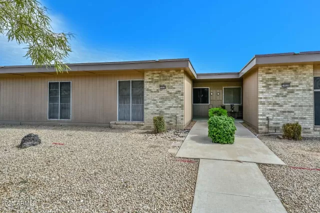 MLS: 6915102 Condo For Sale