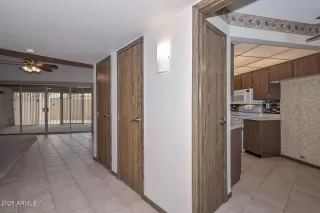 Photo #3: 6915102 Listing