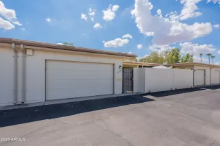 Photo #1: 6915106 Listing