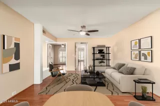 Photo #5: 6915114 Listing