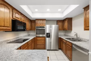 Photo #4: 6915124 Listing 