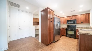 Photo #3: 6915161 Listing 