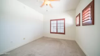 Photo #6: 6915161 Listing 