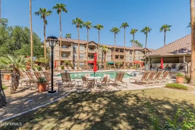 MLS: 6915177 Condo For Sale