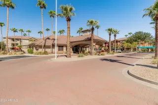 Photo #2: 6915177 Listing 