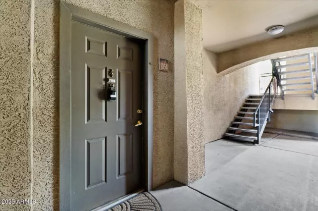 MLS: 6915200 Condo For Sale