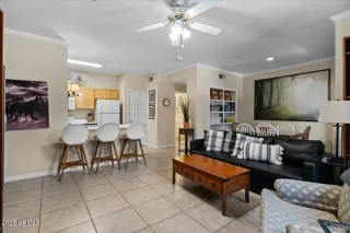 Photo #3: 6915200 Listing