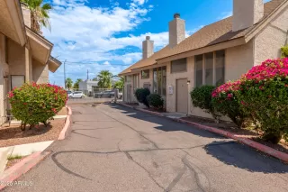 Photo #2: 6915254 Listing