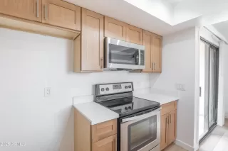 Photo #6: 6915254 Listing