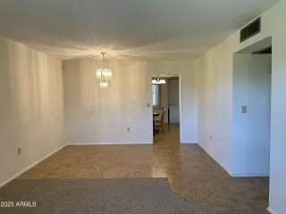 Photo #3: 6915289 Listing 