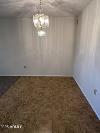 Photo #5: 6915289 Listing 