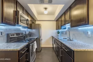 Photo #4: 6915342 Listing