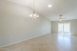Photo #3: 6915371 Listing 