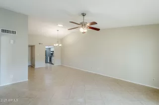 Photo #4: 6915371 Listing 