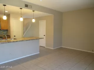Photo #2: 6915384 Listing 