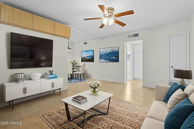MLS: 6915458 Condo For Sale