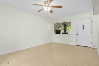 Photo #5: 6915458 Listing 
