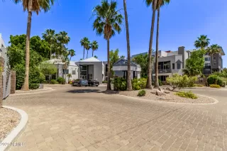 Photo #1: 6915491 Listing