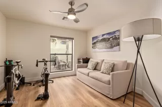 Photo #4: 6915494 Listing