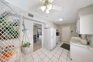 Photo #5: 6915529 Listing 