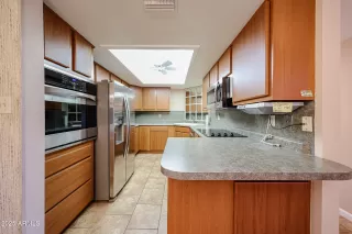 Photo #2: 6915541 Listing 