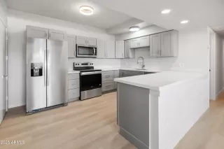 Photo #3: 6915591 Listing 