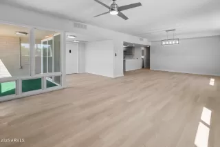 Photo #5: 6915591 Listing 