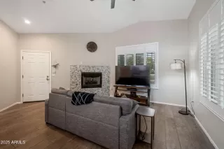 Photo #3: 6915665 Listing 