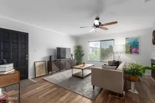 Photo #2: 6915717 Listing