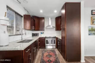 Photo #5: 6915717 Listing