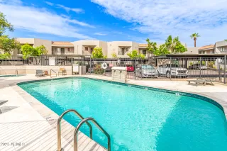 Photo #3: 6915766 Listing 