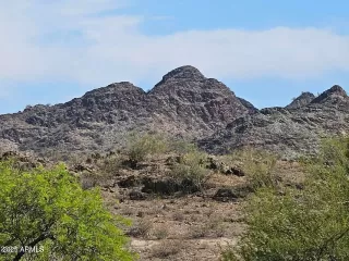 Photo #6: 6915778 Listing