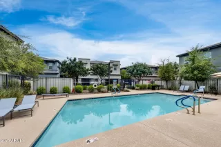 Photo #6: 6915894 Listing