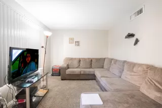 Photo #2: 6916021 Listing 