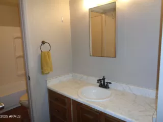 Photo #3: 6916142 Listing