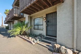 Photo #2: 6916154 Listing