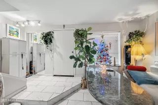 Photo #4: 6916154 Listing