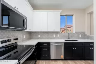 Photo #4: 6916227 Listing