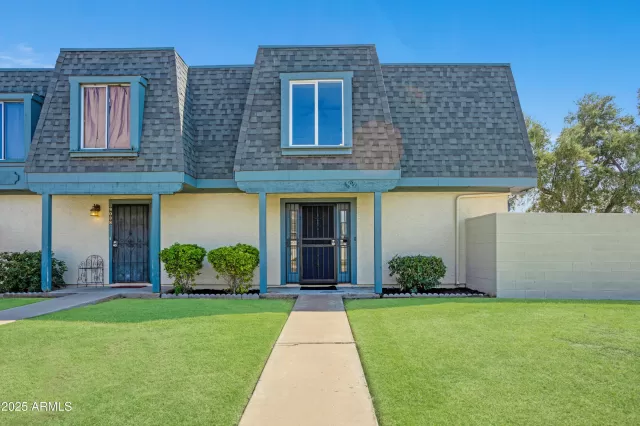 MLS: 6916263 Condo For Sale