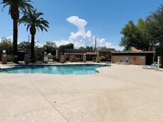 Photo #2: 6916270 Listing