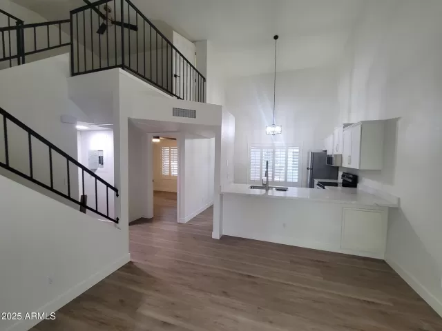MLS: 6916278 Condo For Sale