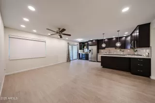 Photo #2: 6916346 Listing