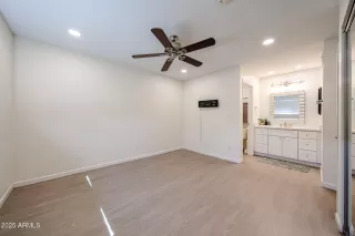 Photo #6: 6916346 Listing