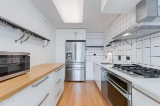 Photo #2: 6916535 Listing 