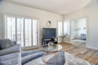 Photo #3: 6916830 Listing