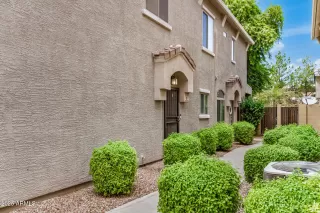 Photo #4: 6916832 Listing