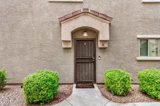 Photo #5: 6916832 Listing